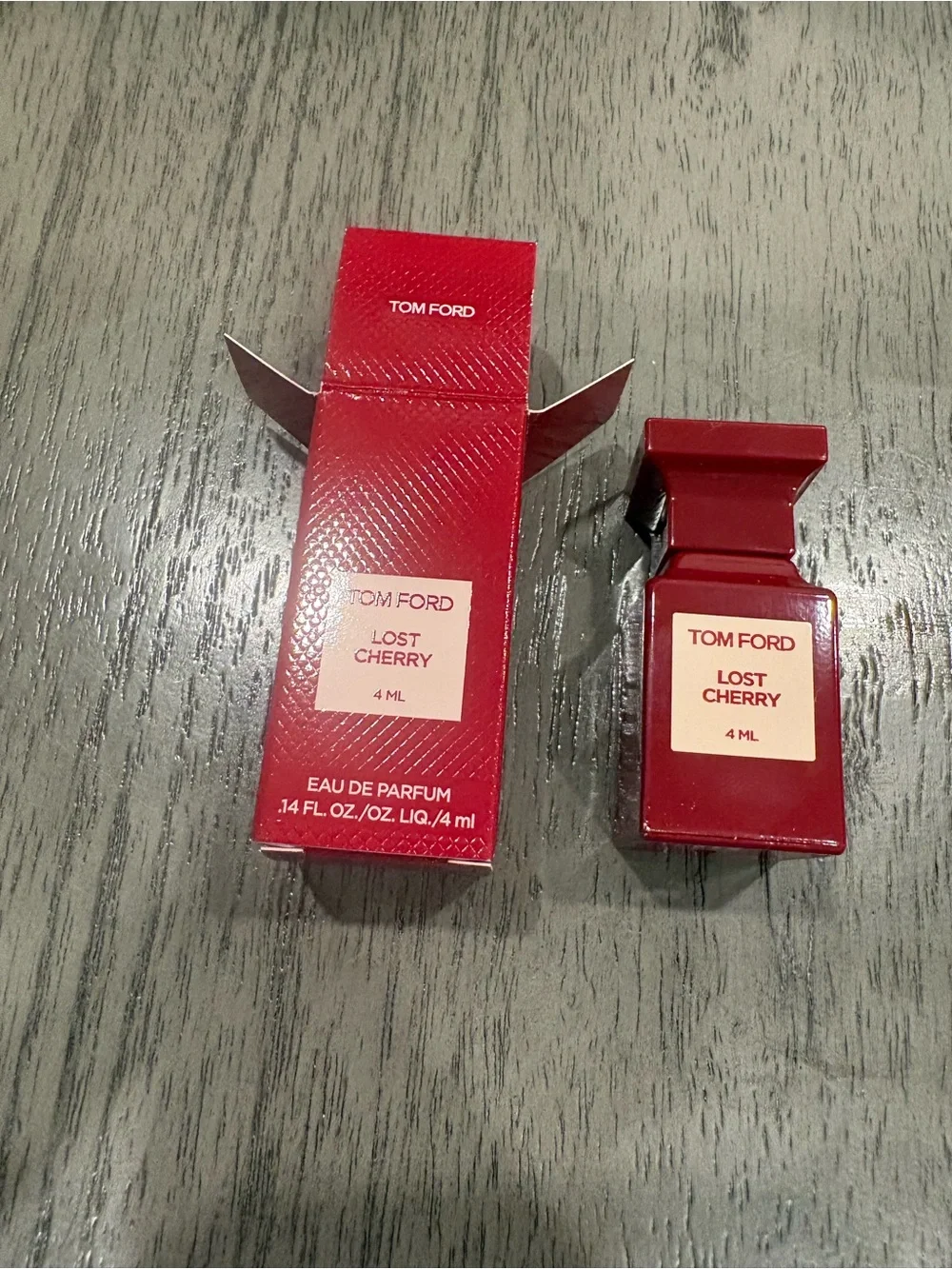 * New Tom Ford Lost Cherry Mini Bottle 4ml